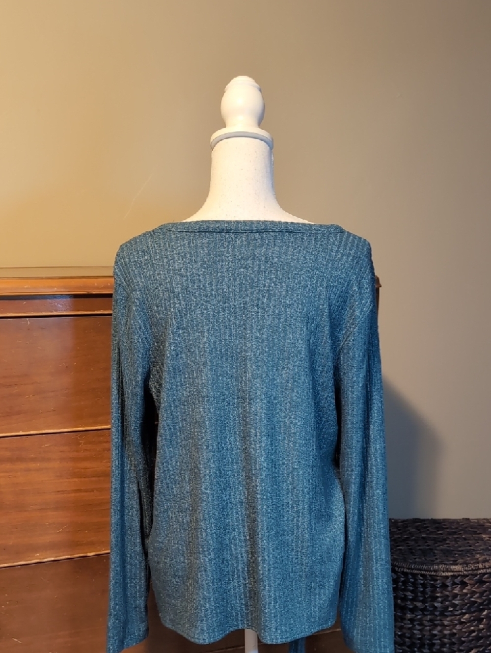 Simply Vera VERA WANG Side Tie Turquoise Top SZ L - Picture 8 of 12